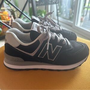 New Balance Classic 574 Boys Size 7